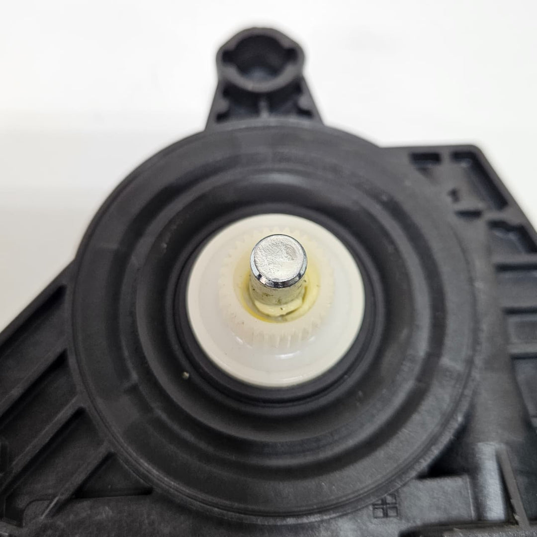 2018 BMW X3 G01, X4 G02, Window Regulator Motor 7457251 REAR LEFT