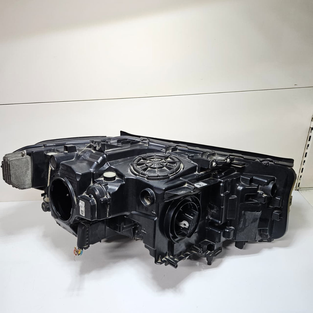 OEM BMW 5 Series G30 G31 LEFT FRONT Adaptive LED Headlight 8499121