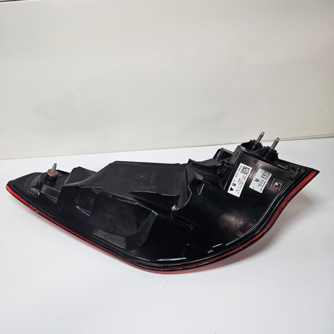 2020 BMW 4 Series G22, G23, G26, G82 Rear Light In The Side Panel 7477604