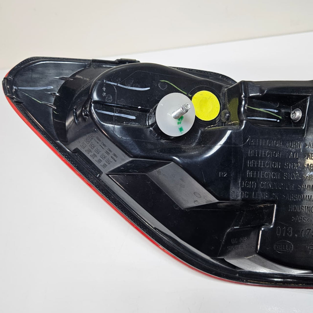 2020 BMW 3 Series G20 G21 320i Rear Taillight Right Side Outer 7495084