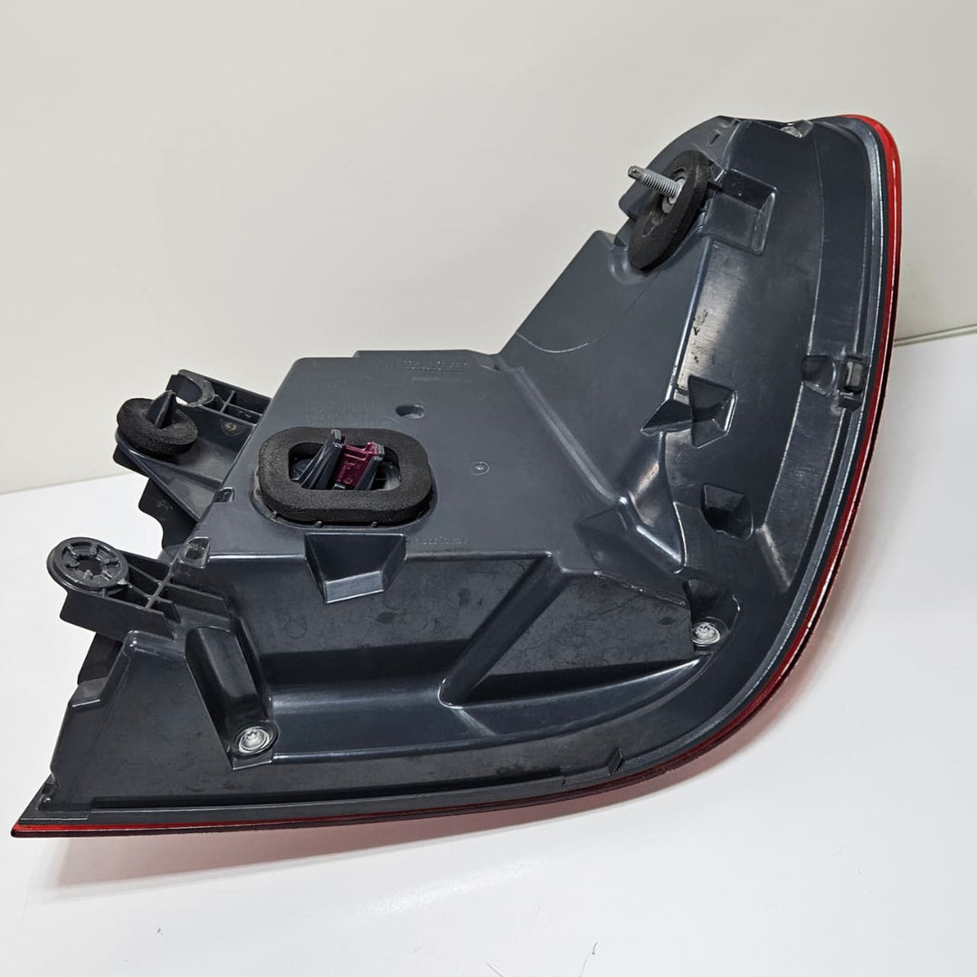 BMW 2016-2018 7-Series G11 G12 Taillight Left Side 7342963 USED