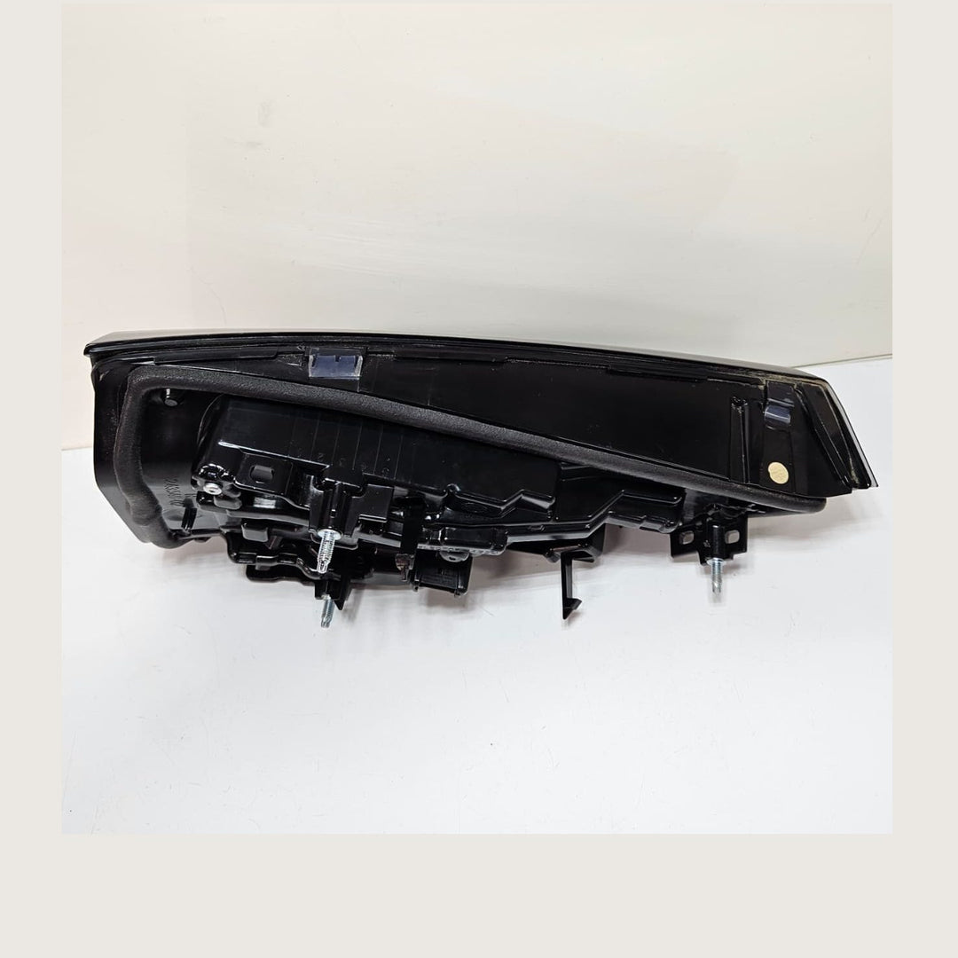 2022-2023 BMW X3 G01 LCI Rear Right Side Tail Light 9463052