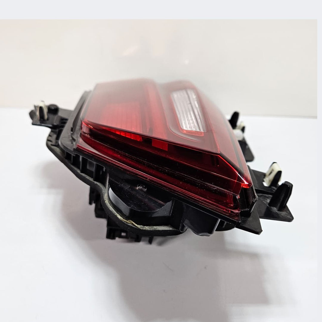 2018-2020 BMW X2 F39 Tail Light Left Side F03689100 USED
