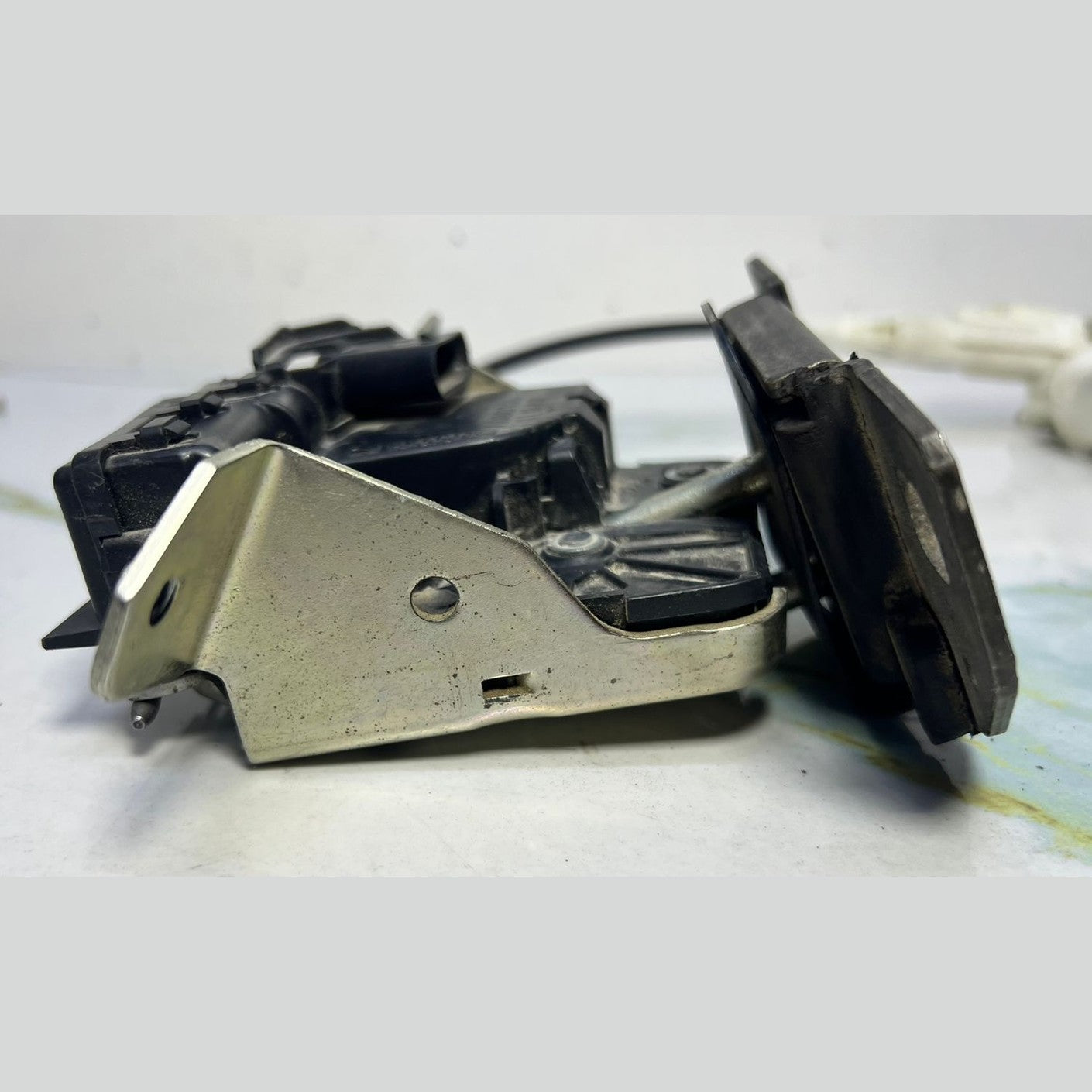 Mercedes W222 Trunk Lid Lock Rear Tailgate Boot Catch Latch Actuator A0997400600
