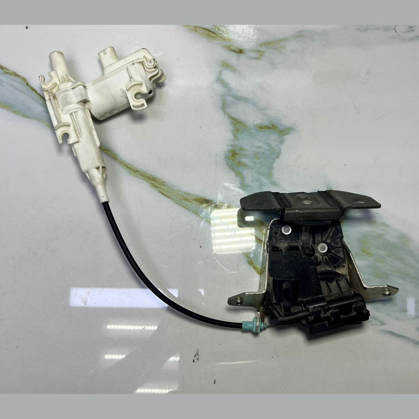 Mercedes W222 Trunk Lid Lock Rear Tailgate Boot Catch Latch Actuator A0997400600