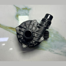 Mercedes-Benz W205 W177 W222 Water Pump Engine Cooling Coolant Pump A000 5003286