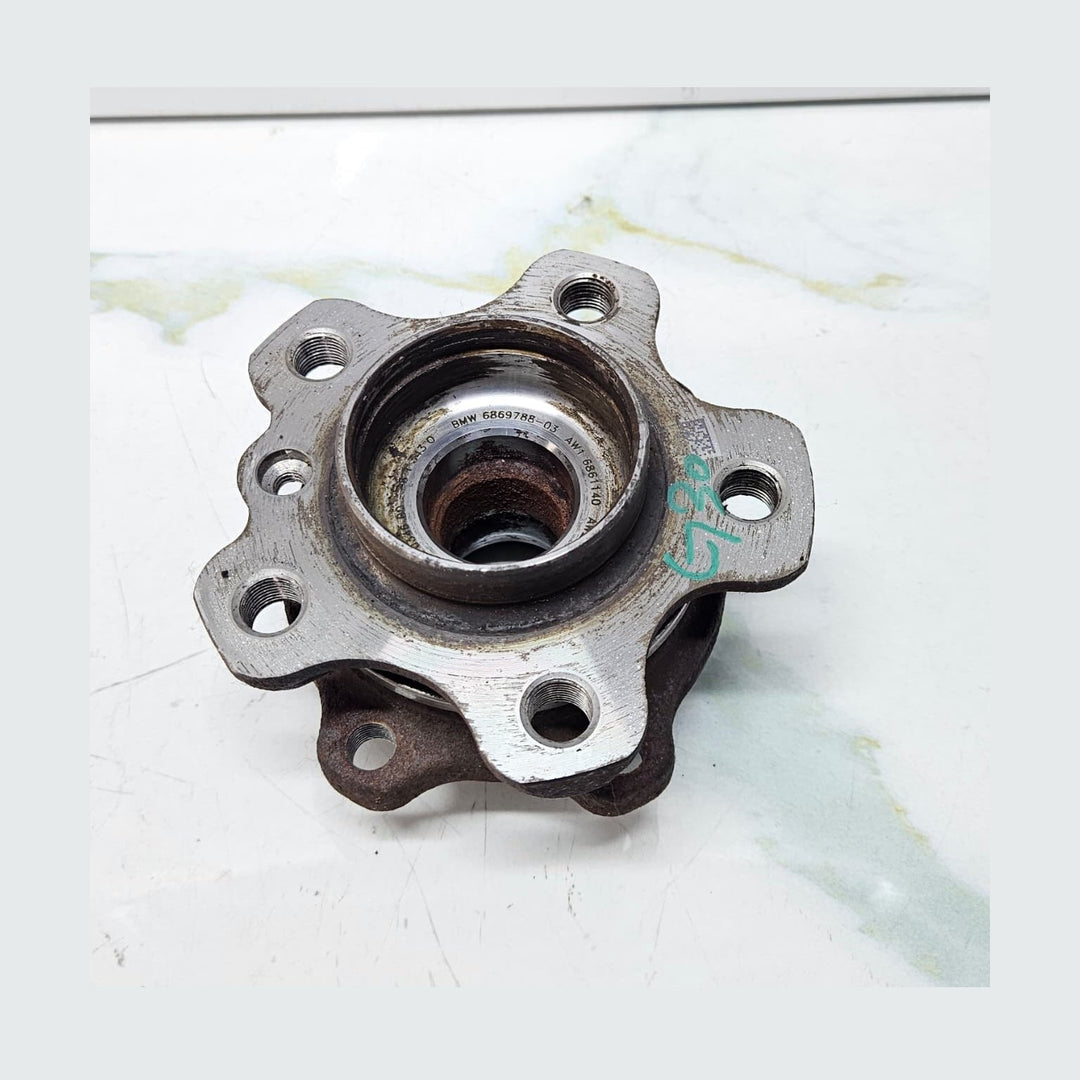 2017-2024 BMW X3 X4 G20 G21 G30 G31 Rear Wheel Bearing Hub 6869788