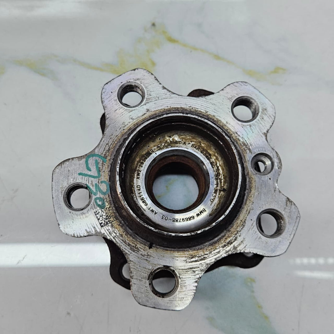 2017-2024 BMW X3 X4 G20 G21 G30 G31 Rear Wheel Bearing Hub 6869788