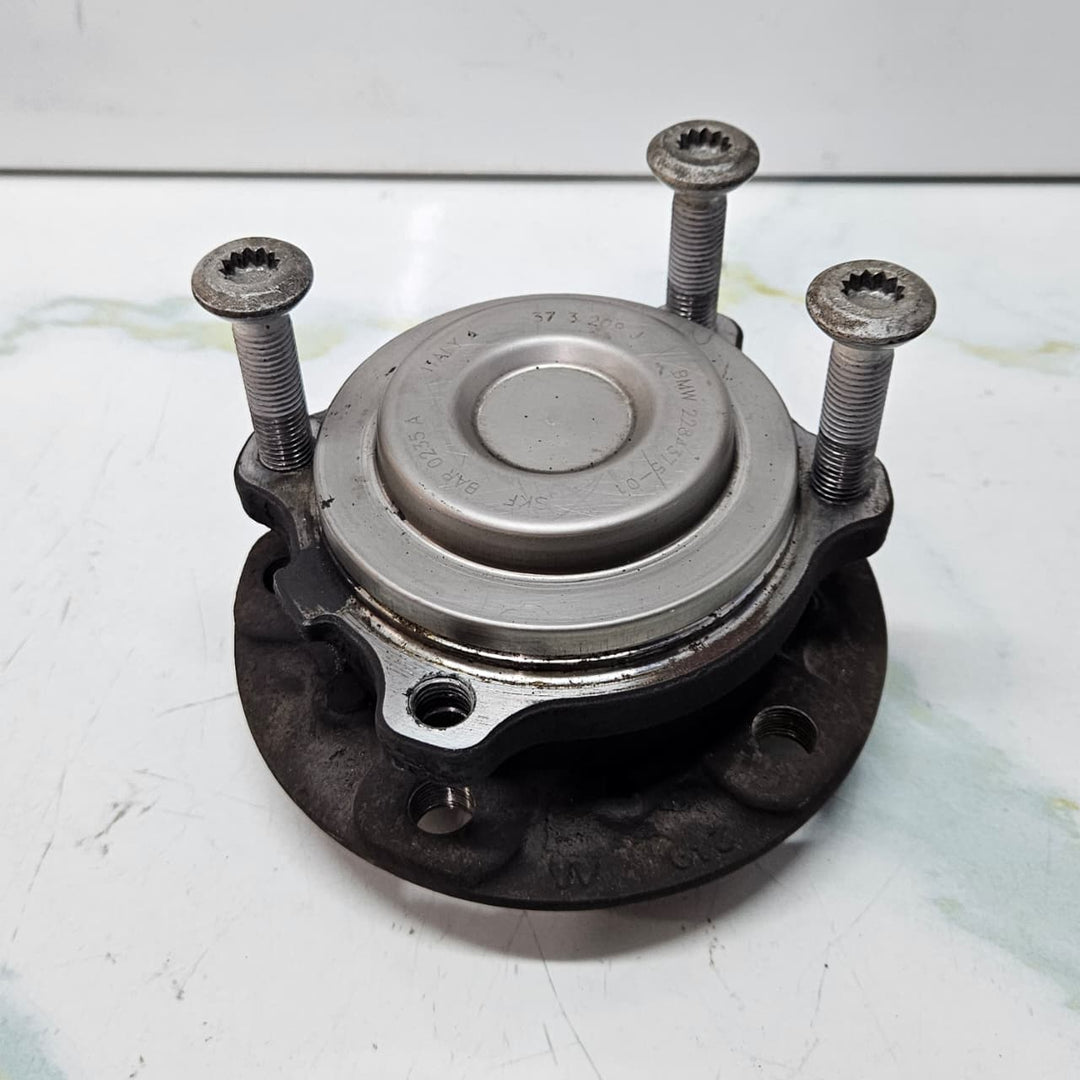 2011-2018 BMW M6 F06 F12 F13, M5 F10, Wheel Hub With Bearing 2284375