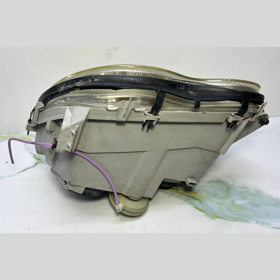 2001-02 Mercedes W203 C-Class Front Right Side Head light Headlamp A203 8200861