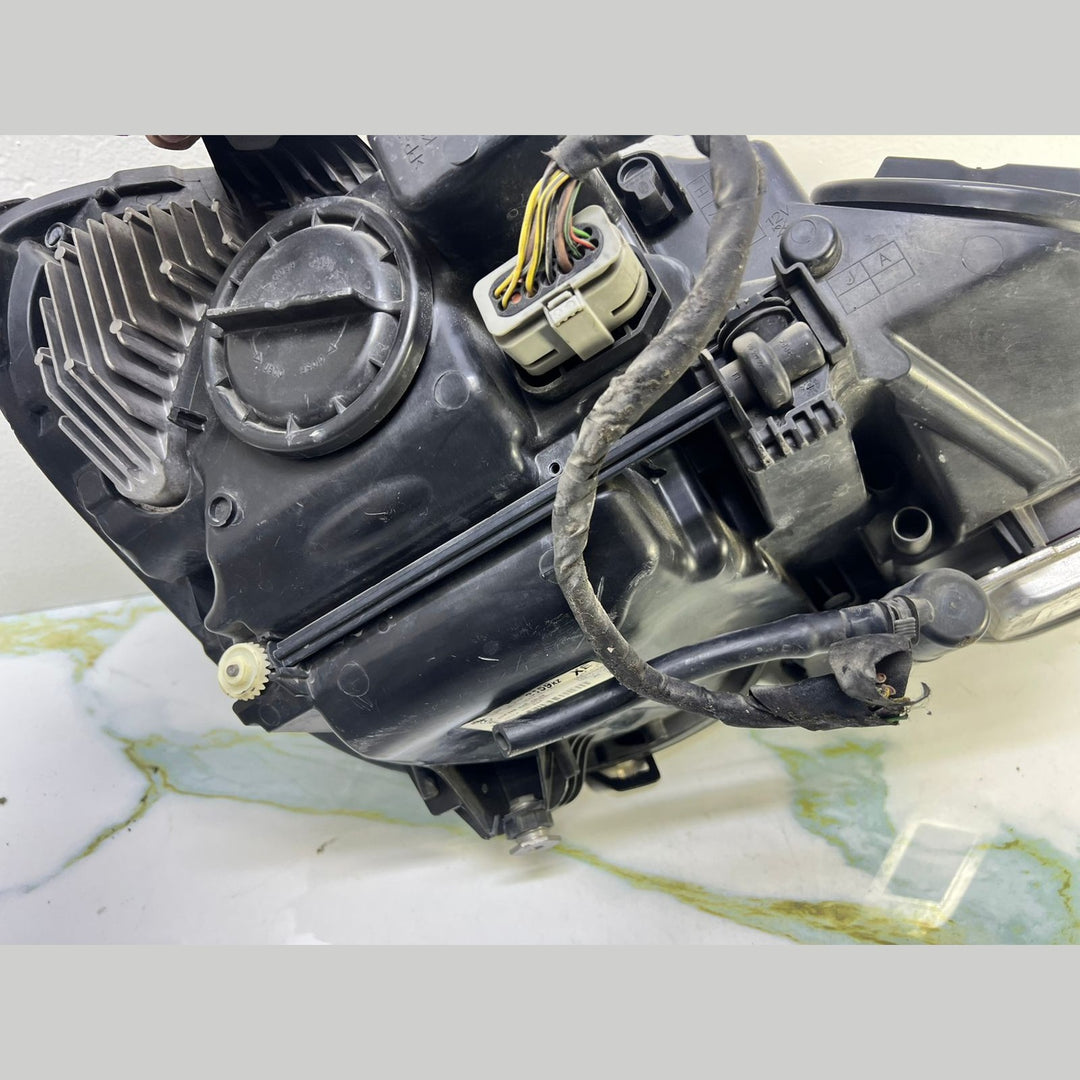 10-11 Mercedes W212 E-Class Front Left Side Head light Headlamp Xenon A212 8202159