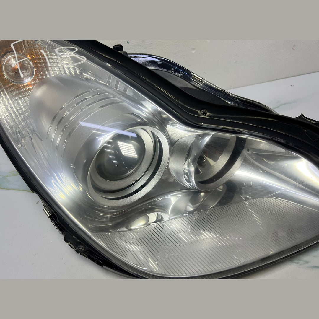 06-10 Mercedes W219 CLS-Class CLS350 Front Right Side Head light Headlamp OEM