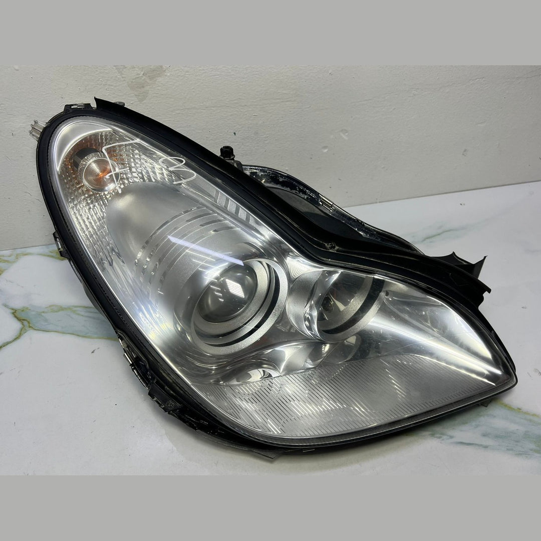 06-10 Mercedes W219 CLS-Class CLS350 Front Right Side Head light Headlamp OEM
