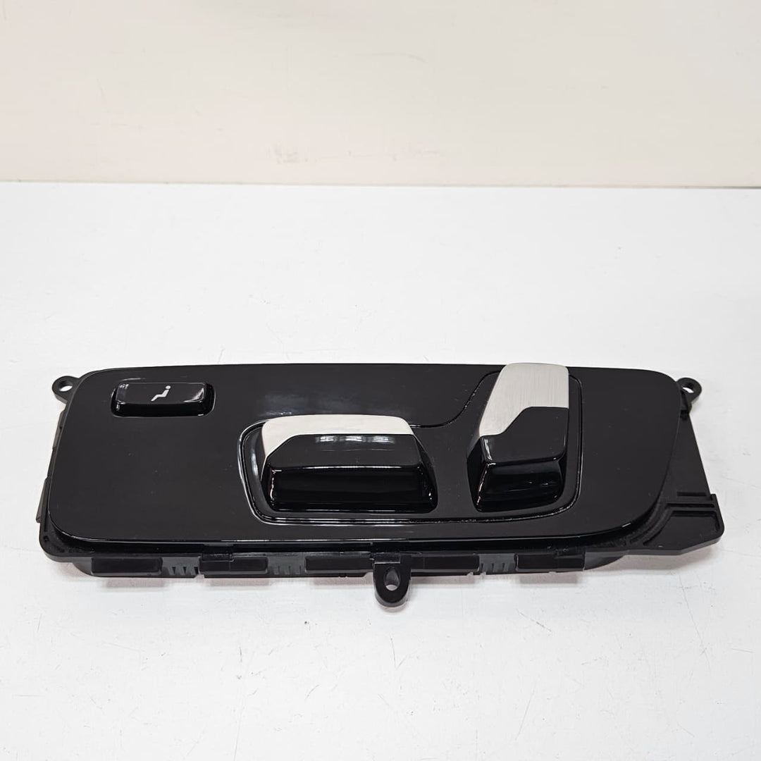 2019-2026 BMW X5 G05 X7 G07 Rear Left Seat Adjustment Switch 9861513 USED