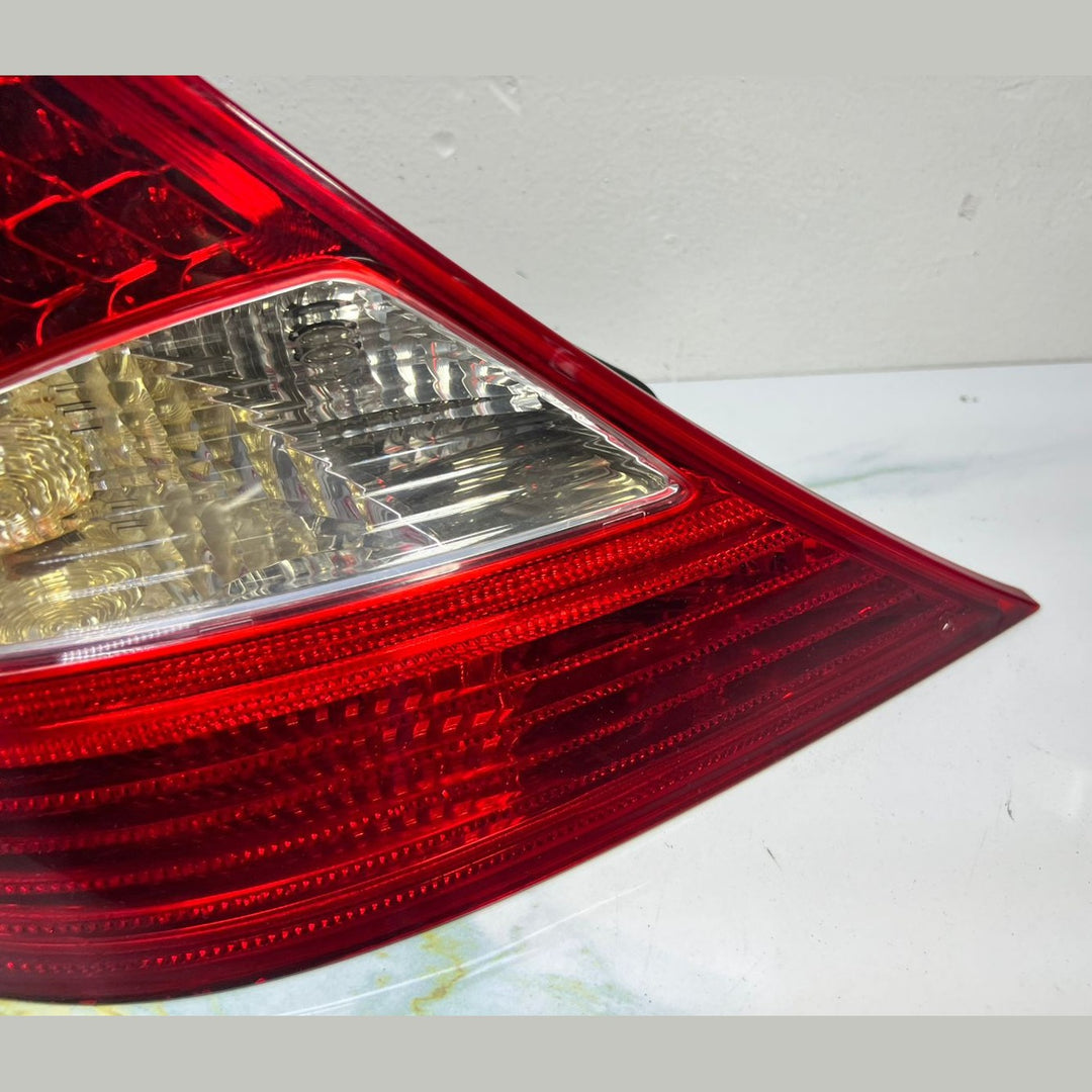 Mercedes-Bnez W219 CLS-Class Rear Left Side Tail Light Brake Stop Lamp A219 8200164 OEM
