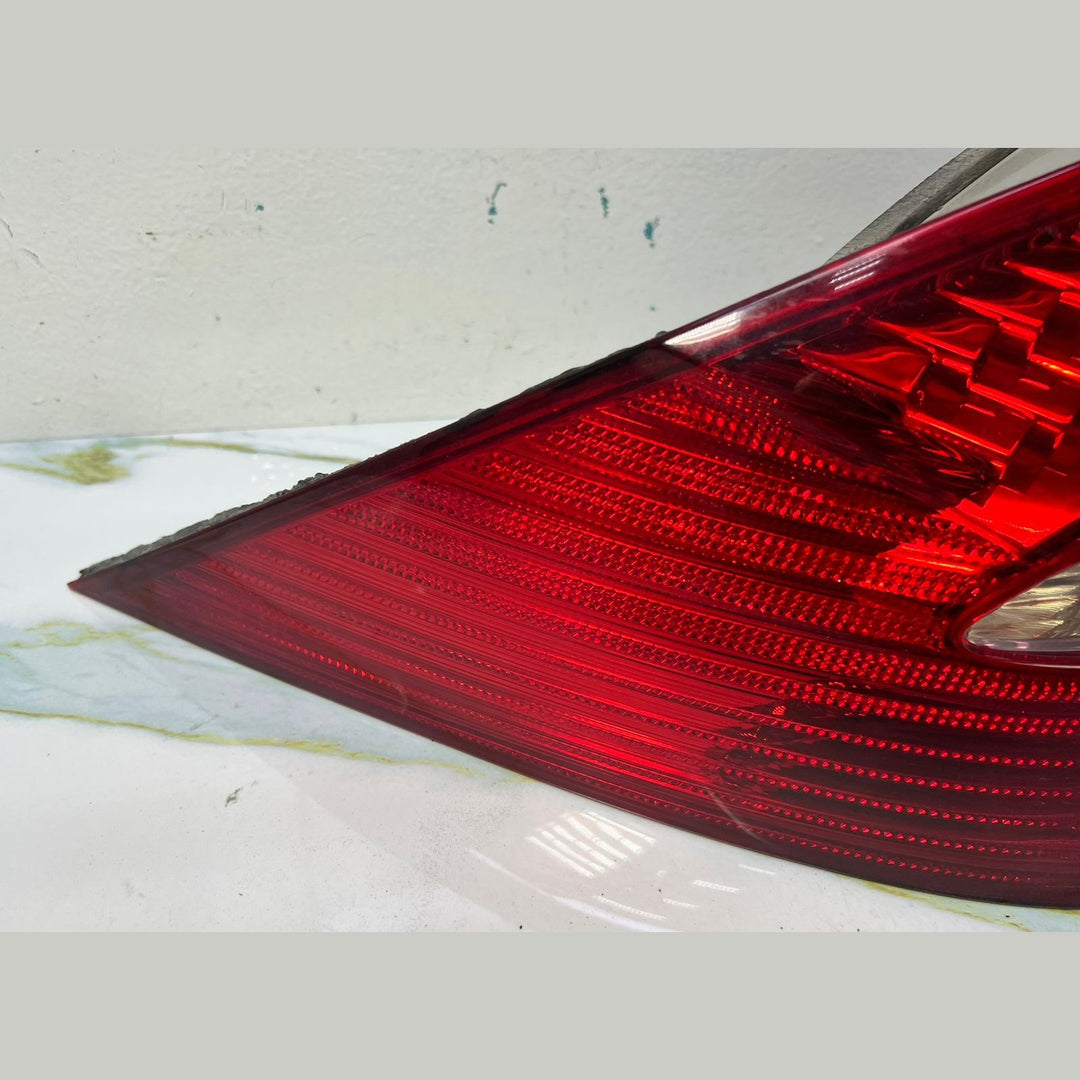 Mercedes-Bnez W219 CLS-Class Rear Left Side Tail Light Brake Stop Lamp A219 8200164 OEM