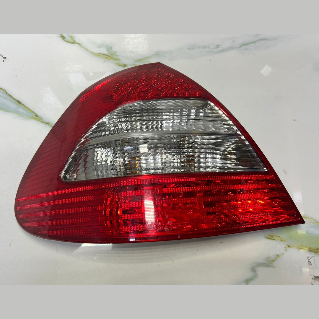 Mercedes W211 E-Class Rear Left Side LED Tail Light Brake Stop Lamp A211 8202564