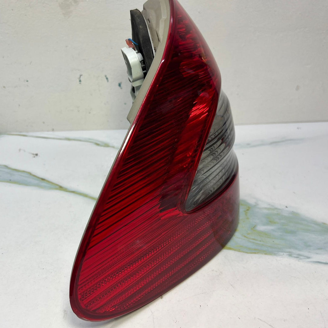 Mercedes W211 E-Class Rear Left Side LED Tail Light Brake Stop Lamp A211 8202564