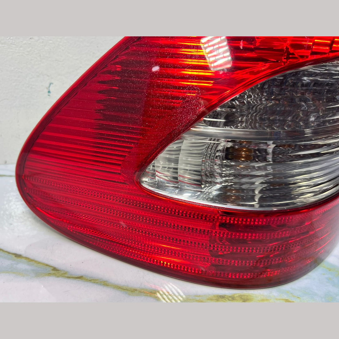 Mercedes W211 E-Class Rear Left Side LED Tail Light Brake Stop Lamp A211 8202564
