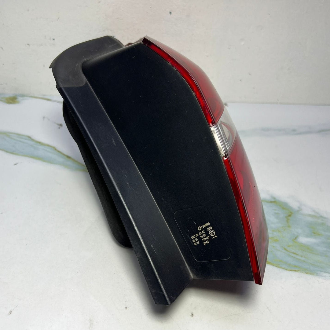 Mercedes W246 B-Class B200 Rear Right Side LED Tail Light Brake Stop Lamp OEM