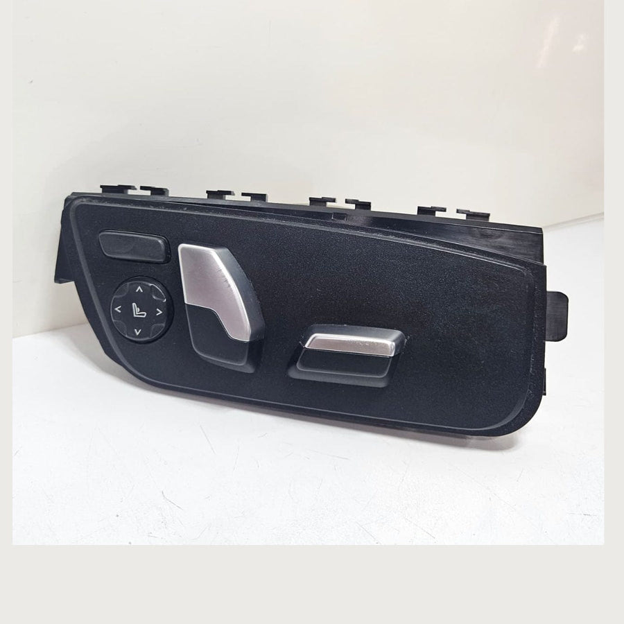 2018-2020 BMW 530i, 530e, 540i Seat Switch 9384918 USED