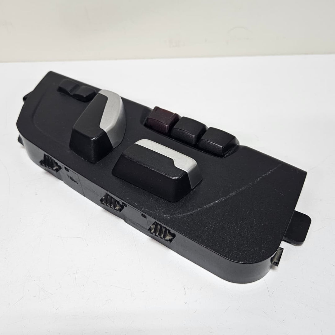 OEM BMW 4 Series F32 F33 F36 F82 Front Right Seat Adjustment Switch 9382452