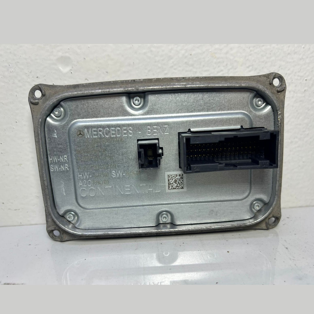 15-20 Mercedes W205 C-Class Headlight Ballast Control Module A205 9006905 OEM