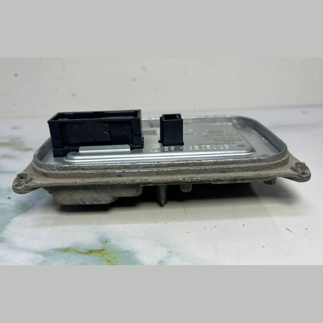 15-20 Mercedes W205 C-Class Headlight Ballast Control Module A205 9006905 OEM