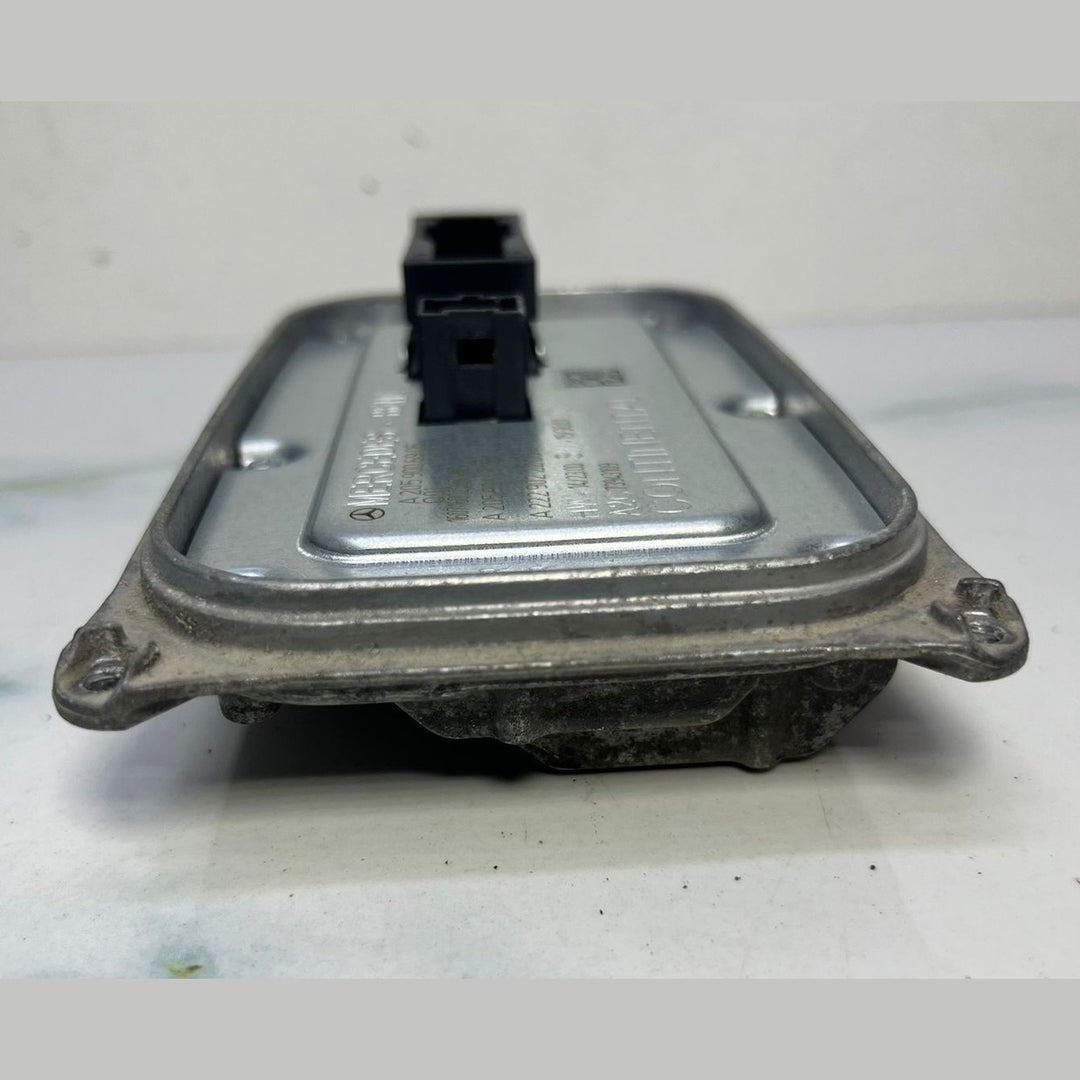 15-20 Mercedes W205 C-Class Headlight Ballast Control Module A205 9006905 OEM