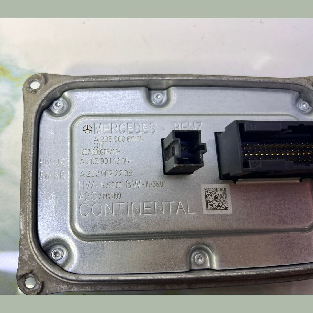 15-20 Mercedes W205 C-Class Headlight Ballast Control Module A205 9006905 OEM