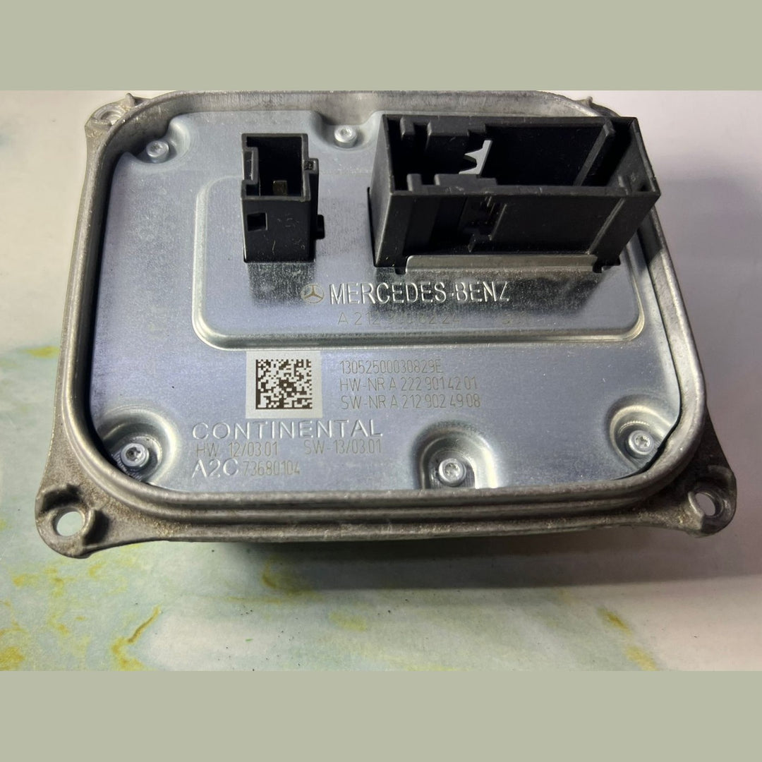 12-18 Mercedes W205 W212 Headlight Ballast Control Module A212 9008224 OEM