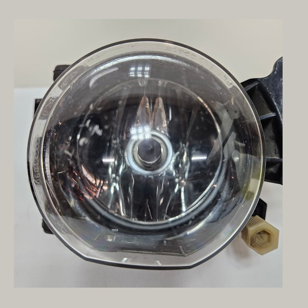 2004-2007 BMW E46 E60 E61 E90 E91 525i Fog Light Left Side 6910791 USED