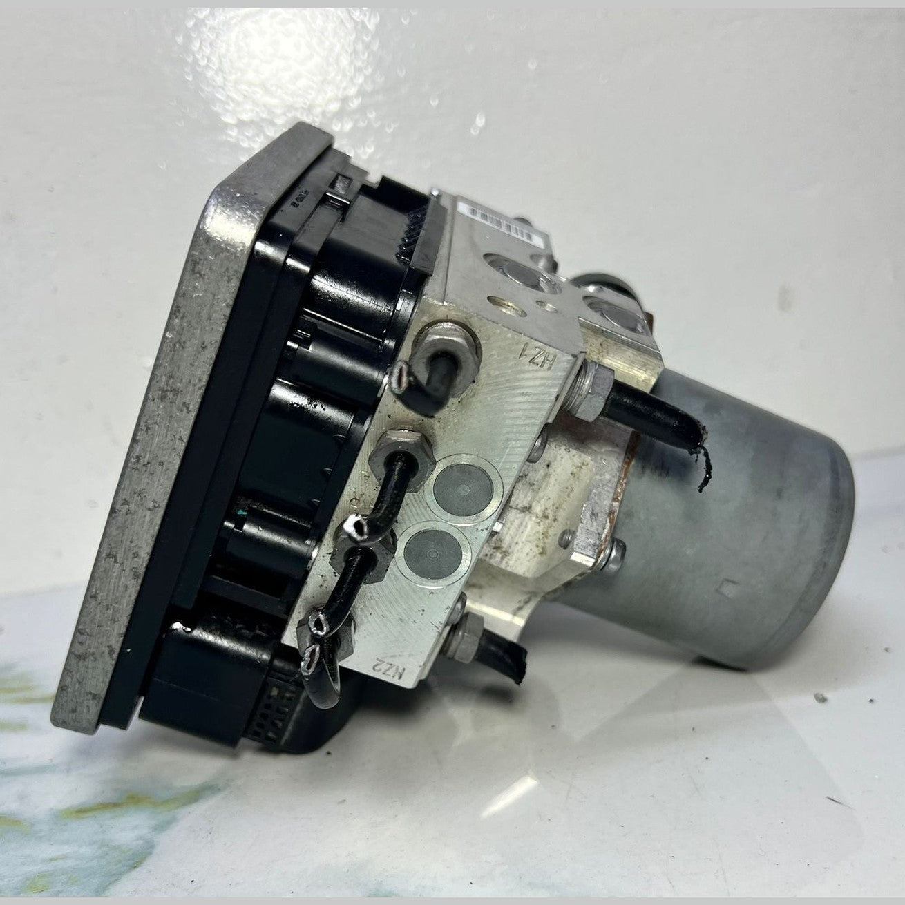 17-22 Mercedes W167 GLE350 GLS ABS Anti Lock Brake Pump Module A167 9000118 OEM