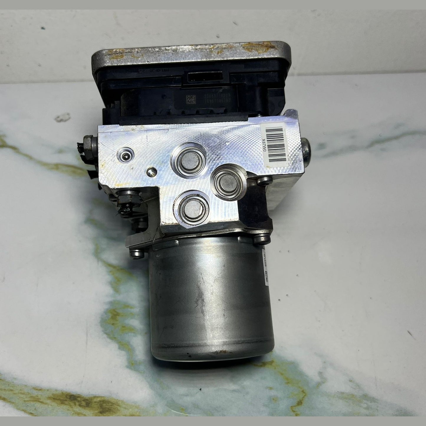 15-20 Mercedes W213 E-Class ABS Anti Lock Brake Pump Module A213 4311401 OEM