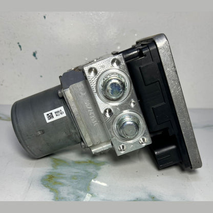 15-20 Mercedes W213 E-Class ABS Anti Lock Brake Pump Module A213 4311401 OEM