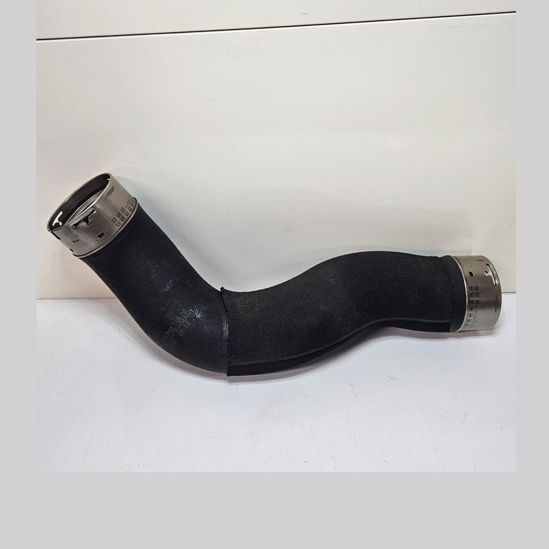 2012-2015 BMW 1 3 Series F20 F21 118D Intercooler Turbo Boost Pipe 4742748