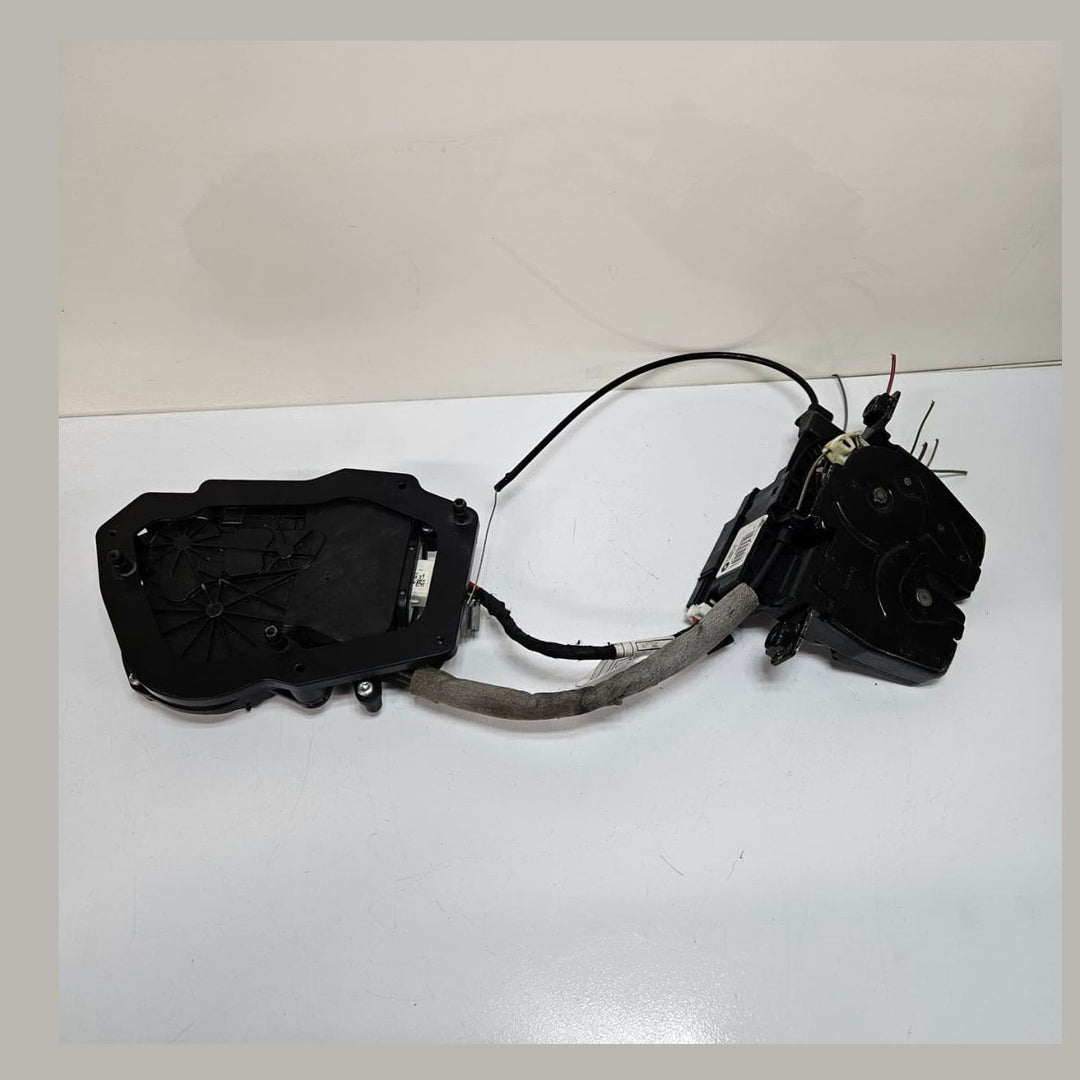 2010-2015 BMW 5 Series F07 GT 528i Trunk Lid Lock Actuator 7330648 USED