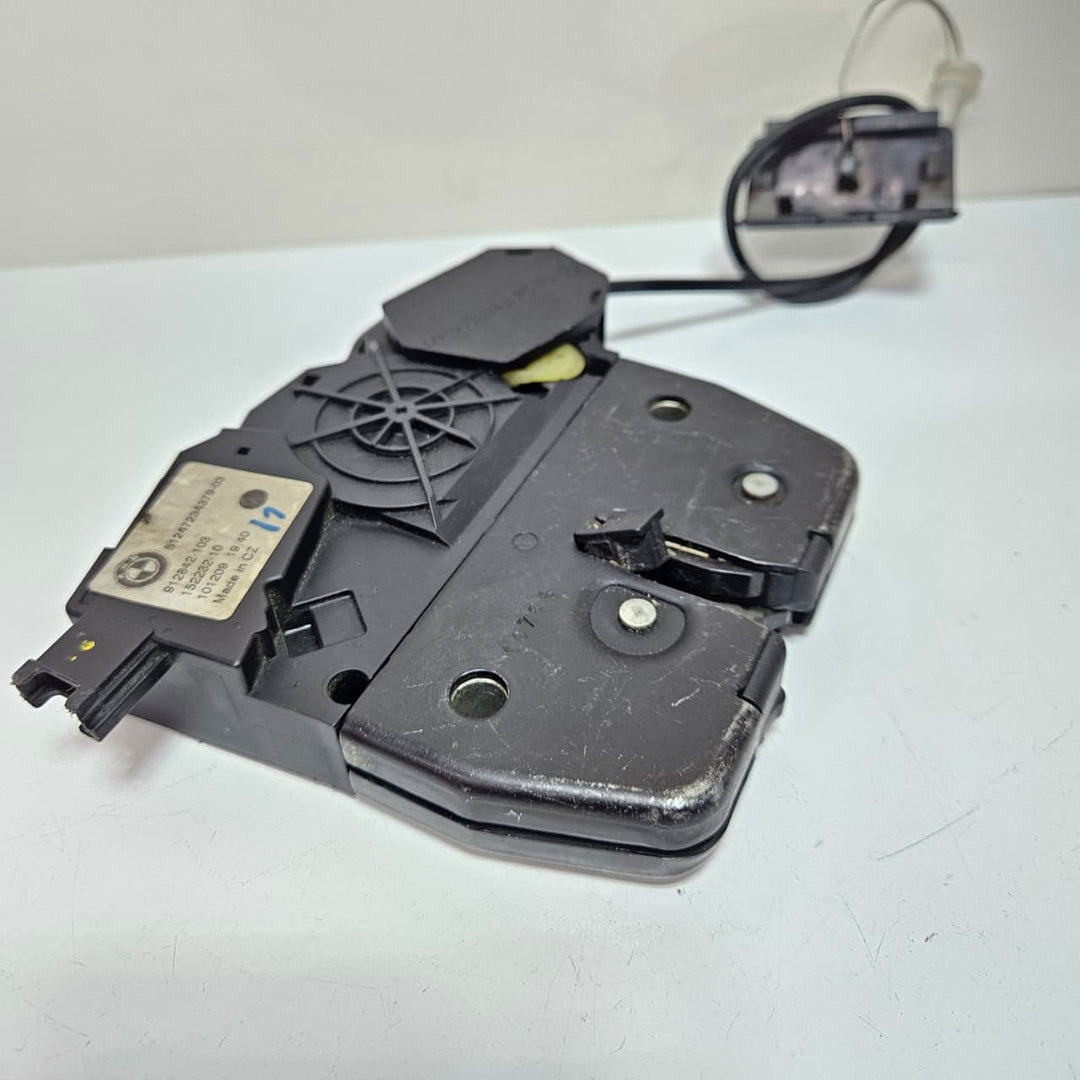 2007-2013 BMW X5 E70 Trunk Latch Lock Actuator 7234379 USED