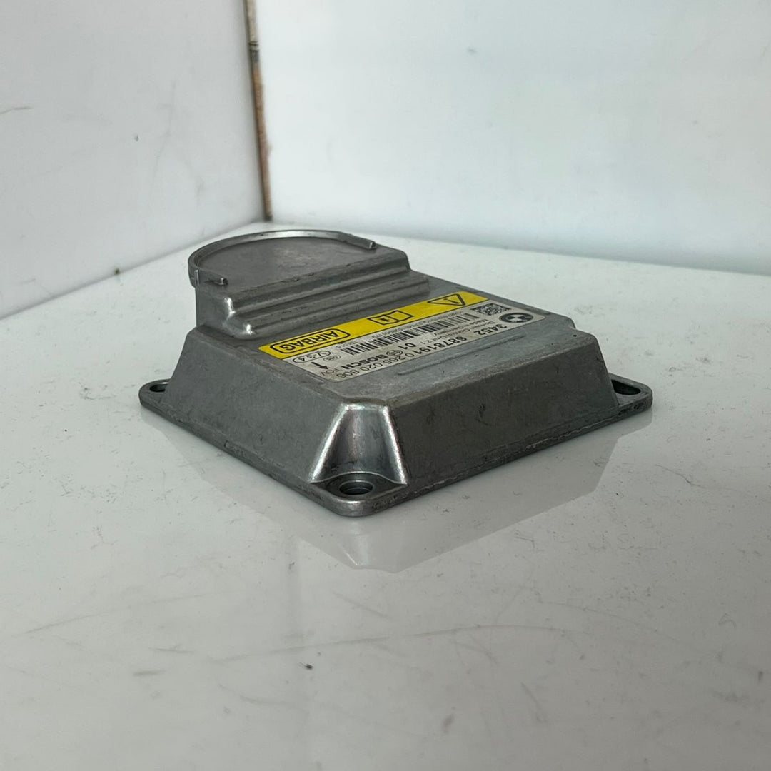 BMW 5 / 6 Series F06 F10 F11 F12 F13 SRS Airbag Control Module 6878191 – OEM