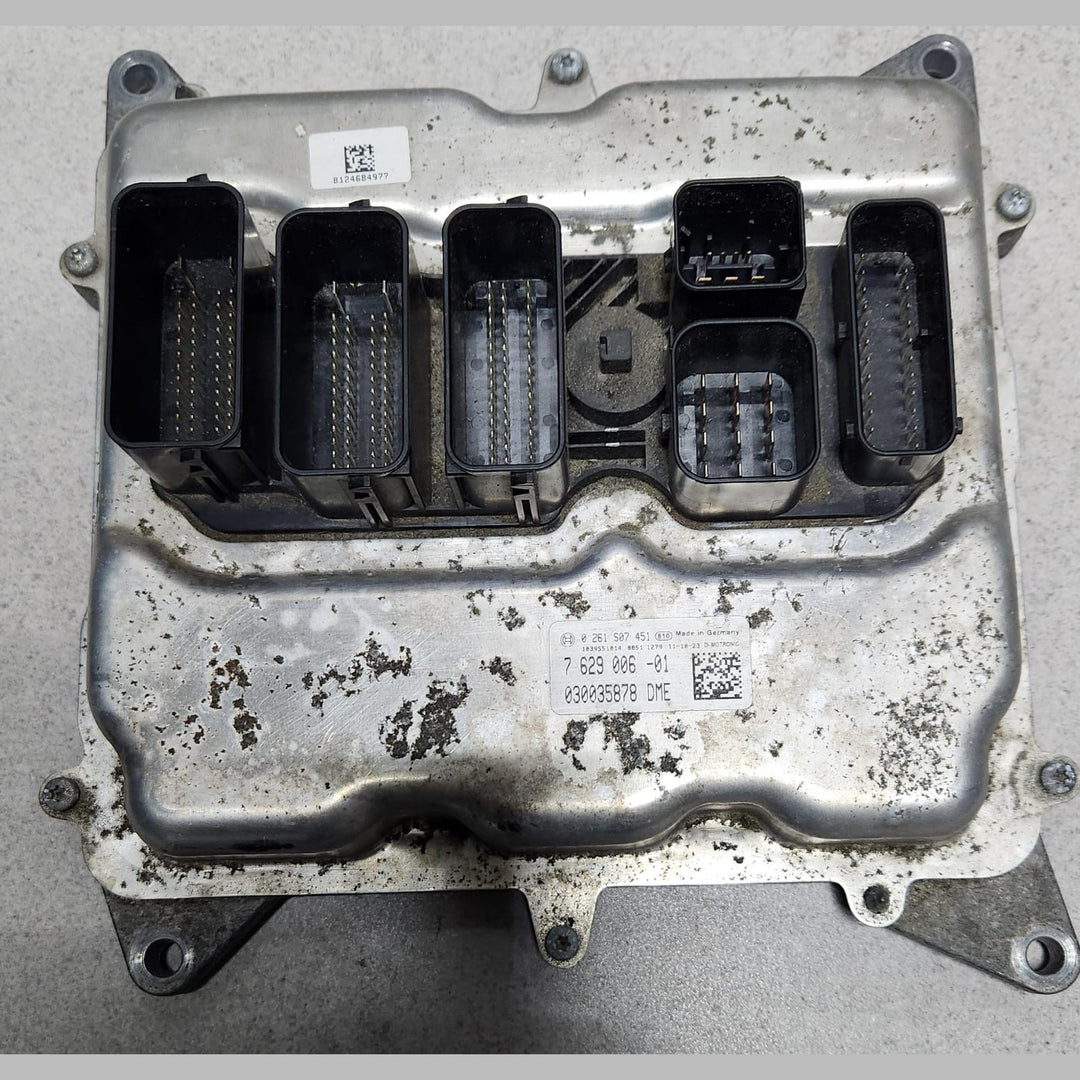 2011 BMW X1 Engine Control Unit 7629006 N20 E84 ECU SET