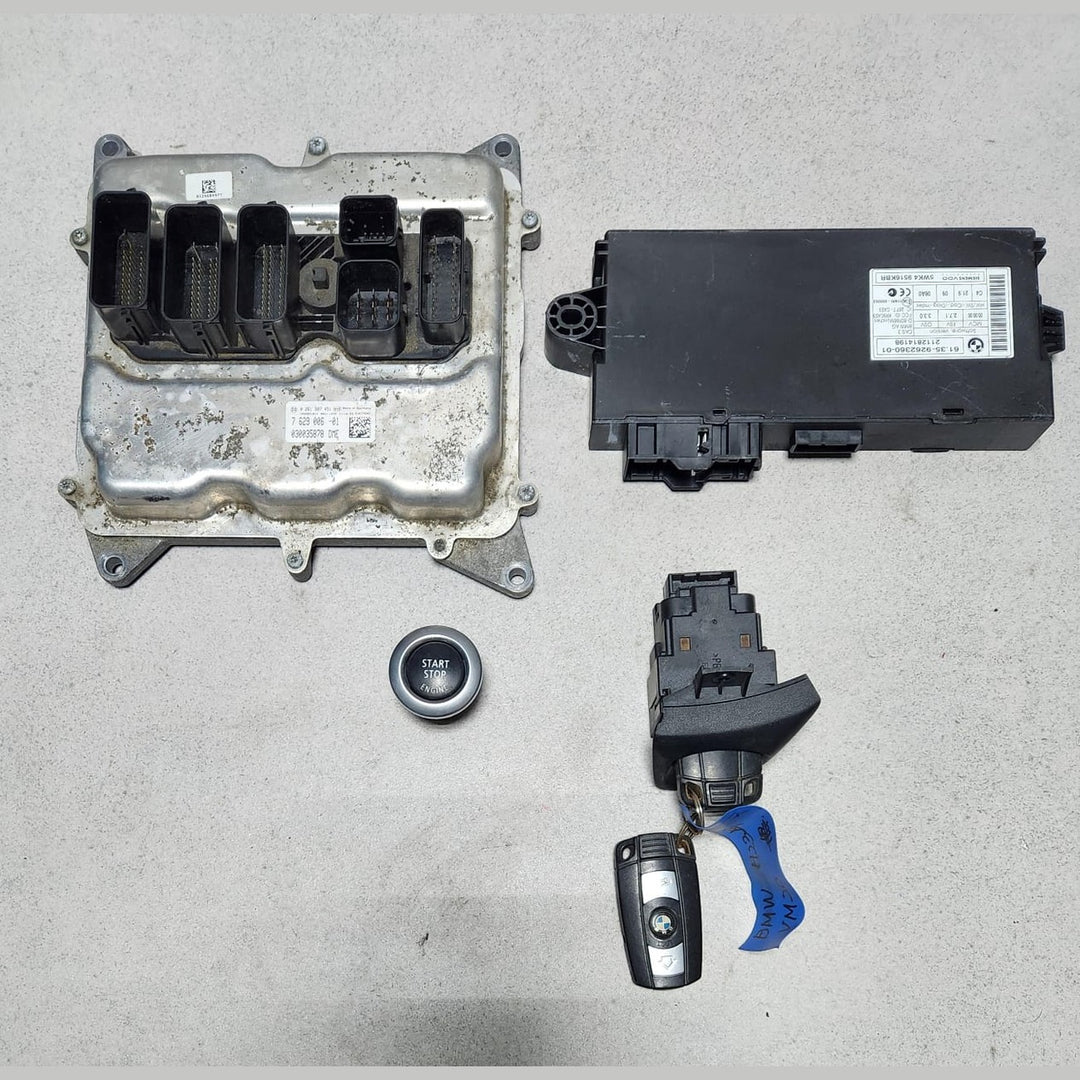 2011 BMW X1 Engine Control Unit 7629006 N20 E84 ECU SET