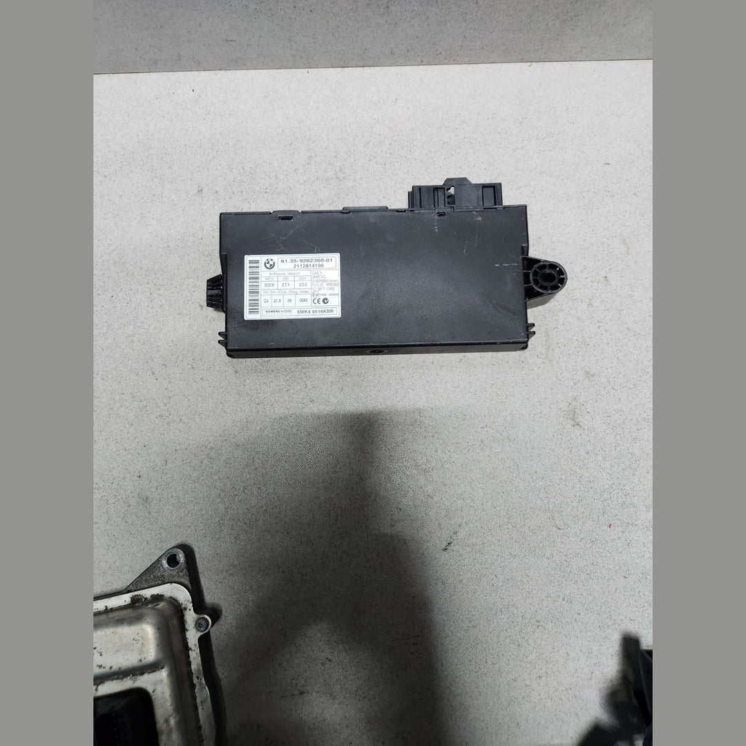 2011 BMW X1 Engine Control Unit 7629006 N20 E84 ECU SET