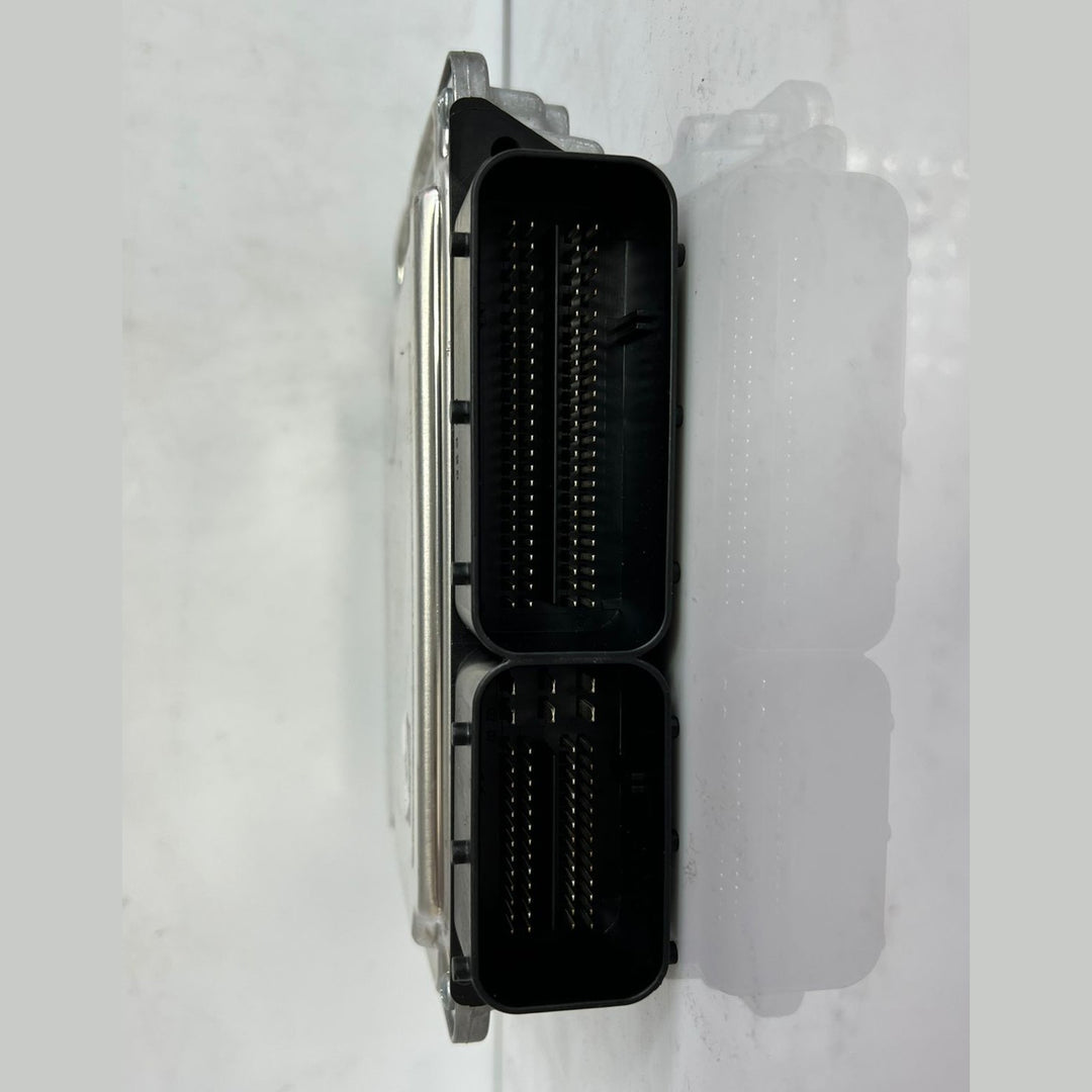 BMW X3 F25 / F10 N47 Engine ECU Set DDE + CAS  (8574092) – OEM