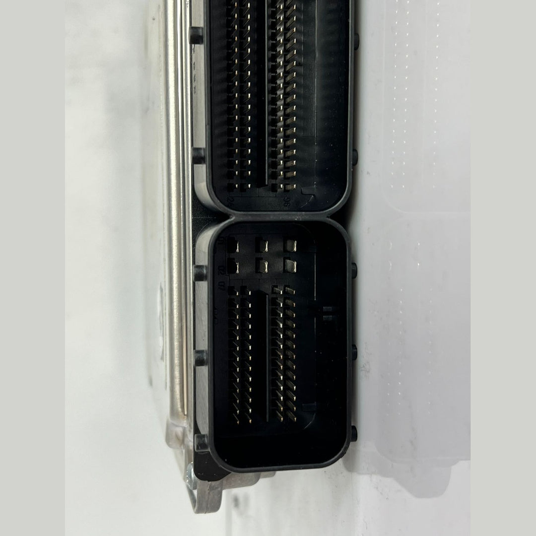 BMW X3 F25 / F10 N47 Engine ECU Set DDE + CAS  (8574092) – OEM