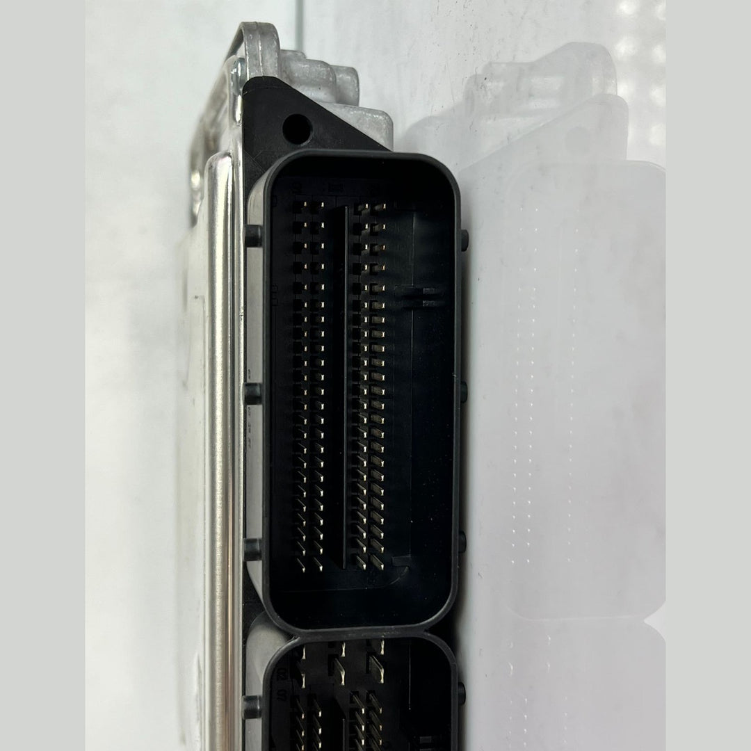 BMW X3 F25 / F10 N47 Engine ECU Set DDE + CAS  (8574092) – OEM