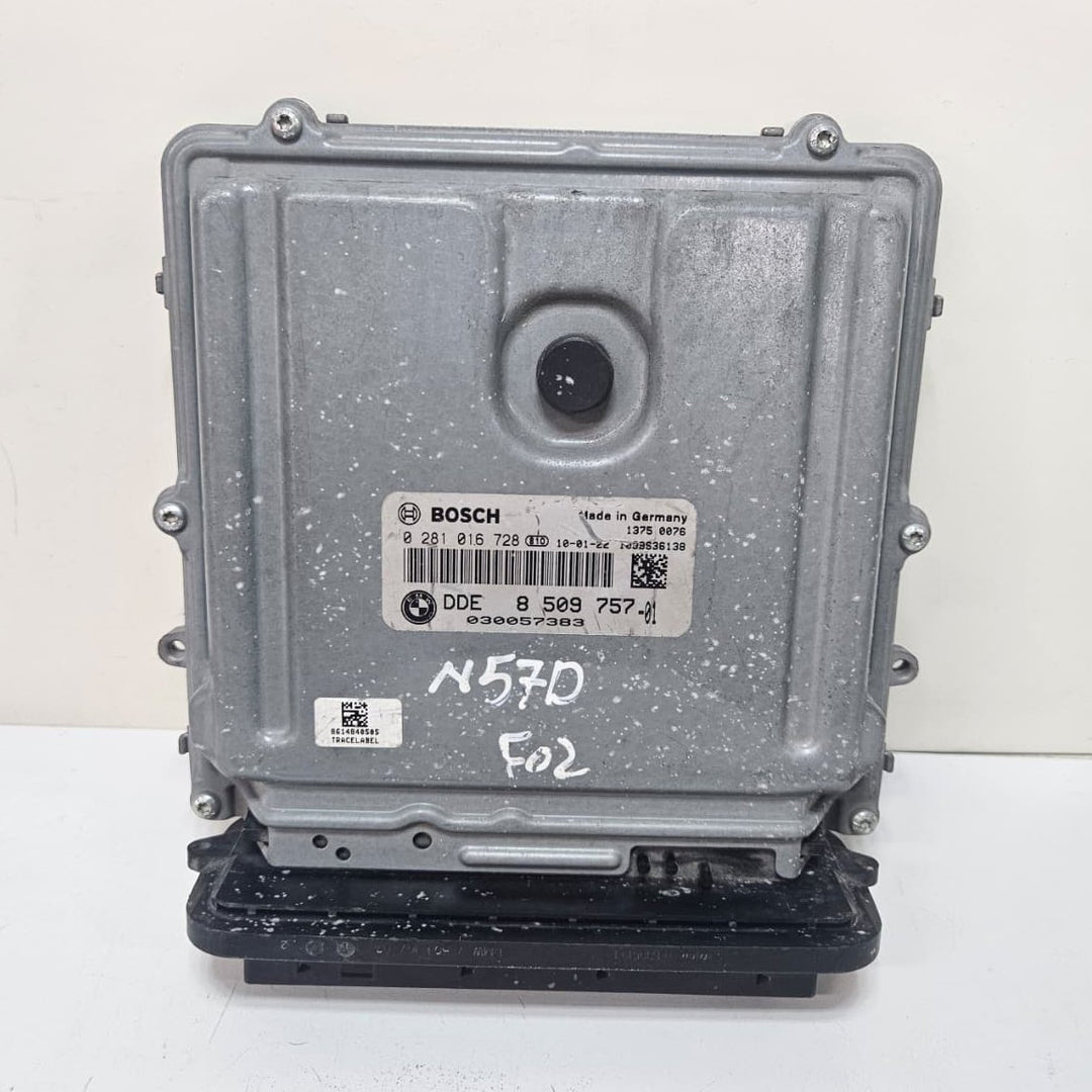BMW 5 7 Series F07 F10 F01 F02 Engine Control Unit N57 D30A Diesel 8509757 OEM