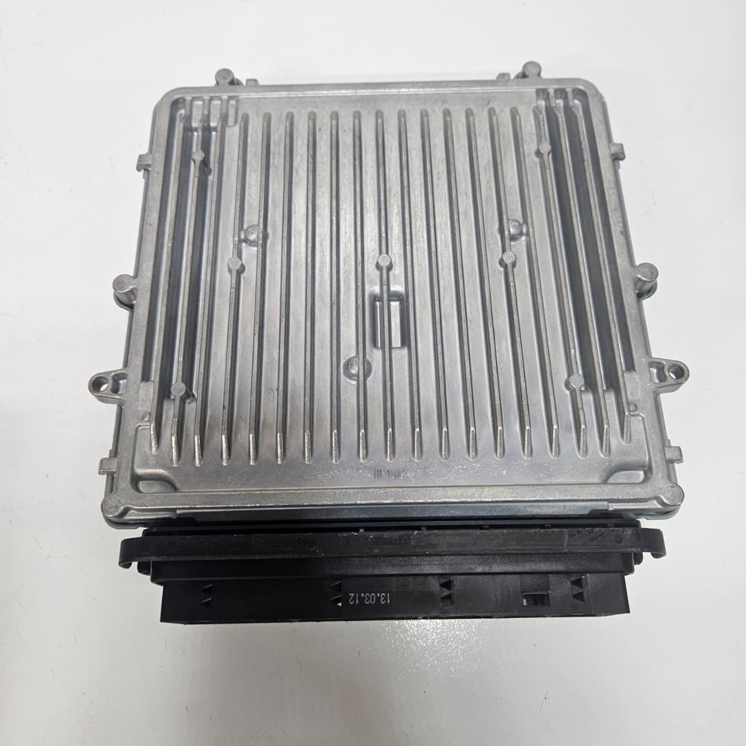 2007-2013 BMW X5 E70 X6 with N57 3.0D Diesel Engine Control Unit DDE 8517015