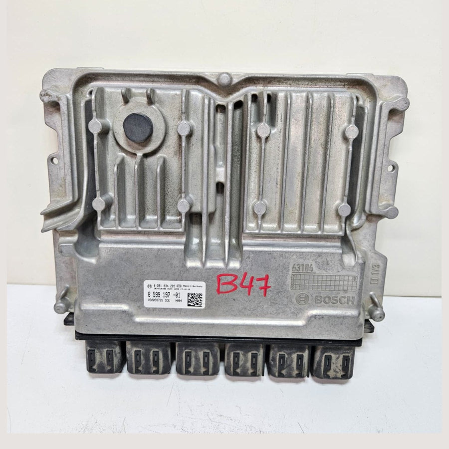 2018 BMW X3 G01 X4 G02 Engine Control Unit DDE Bosch 8599197 OEM