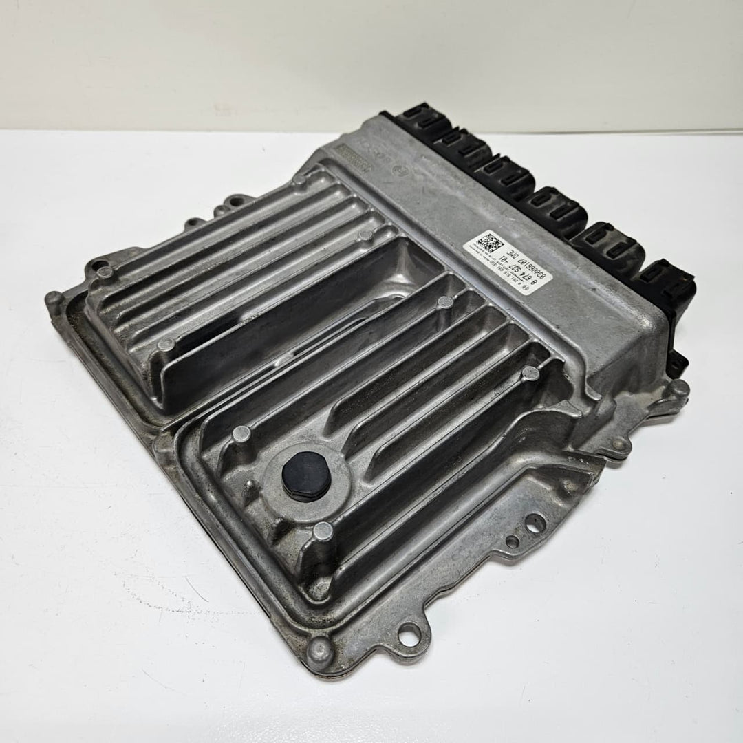 2014-2018 BMW F30 F31 320iX B48 xDrive Engine Control Unit DME 8674937 OEM