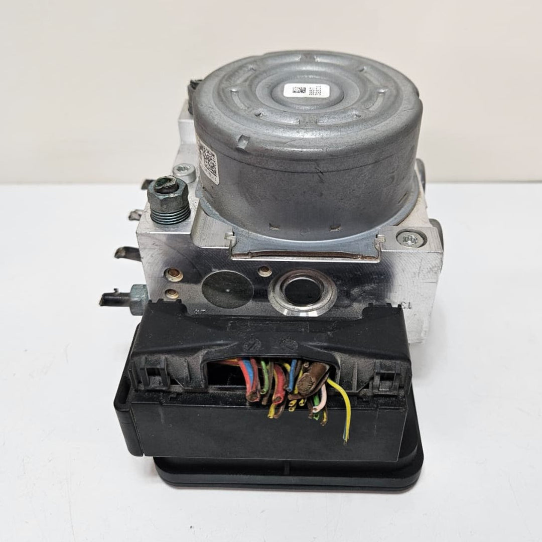 OEM BMW 1 2 3 4 Series F20, F30 F32 ABS Pump 6897114 USED